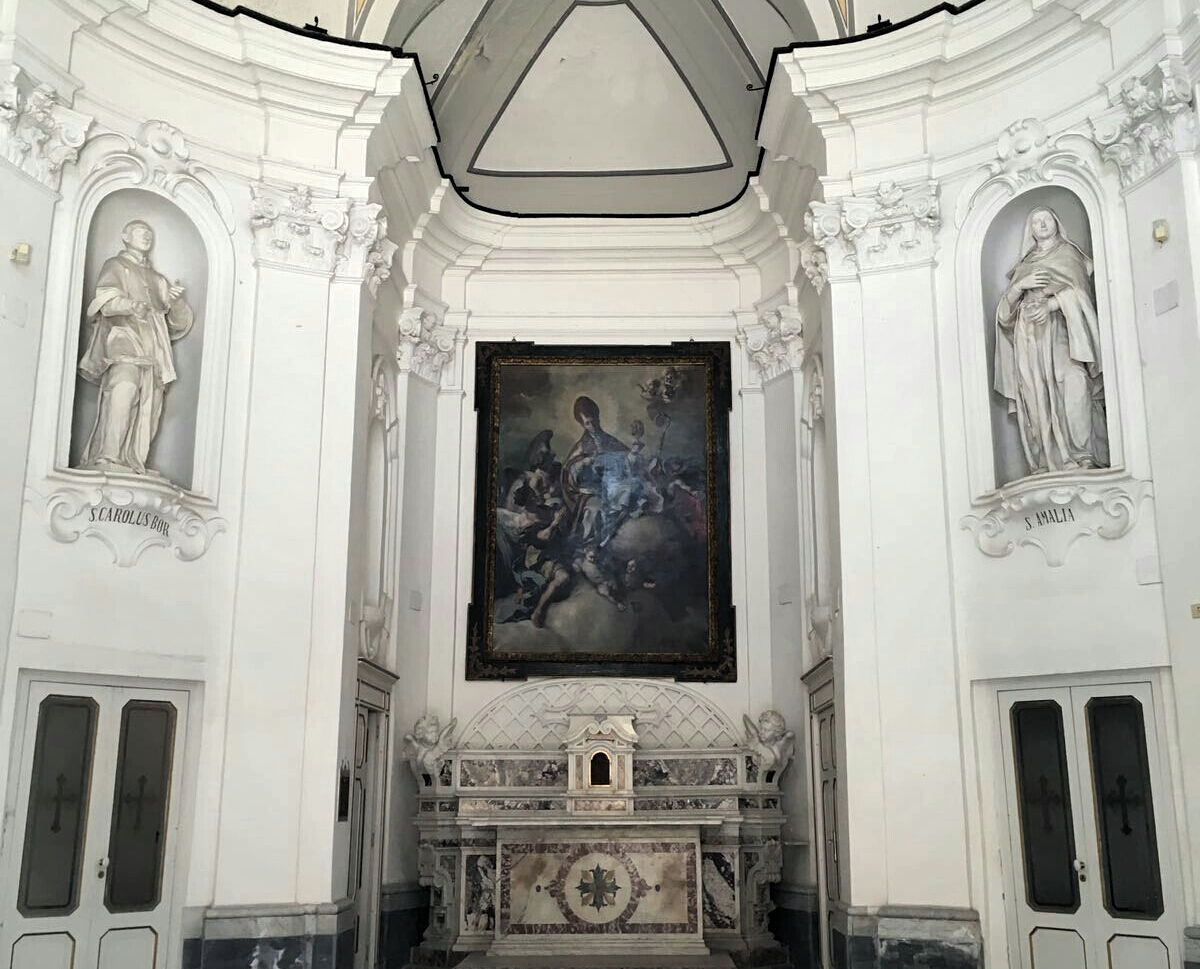 chiesa san gennaro capodimonte interno