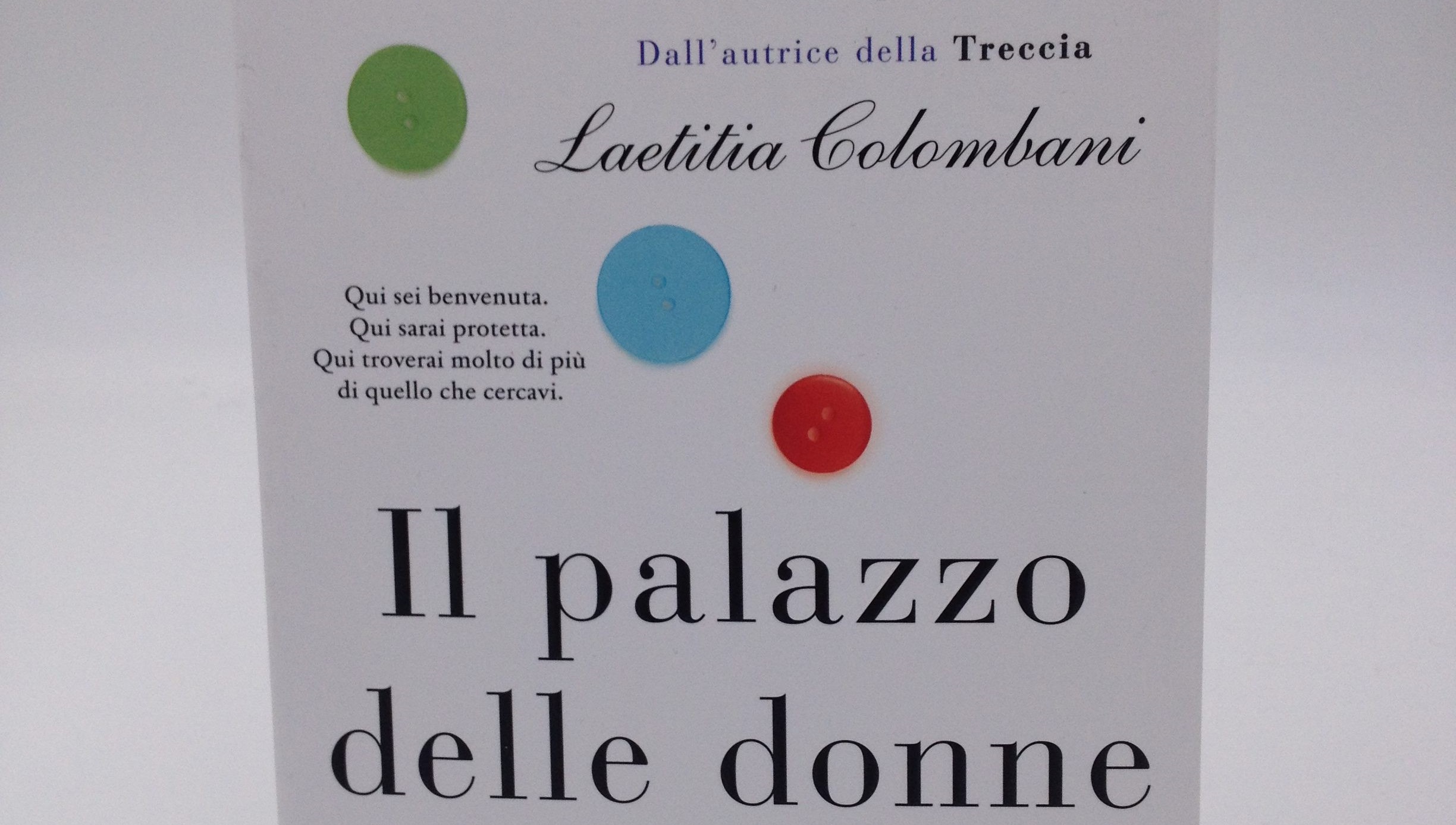 il-palazzo-delle-donne-di-laetitia-colombani-libro-autografato-1-rotated